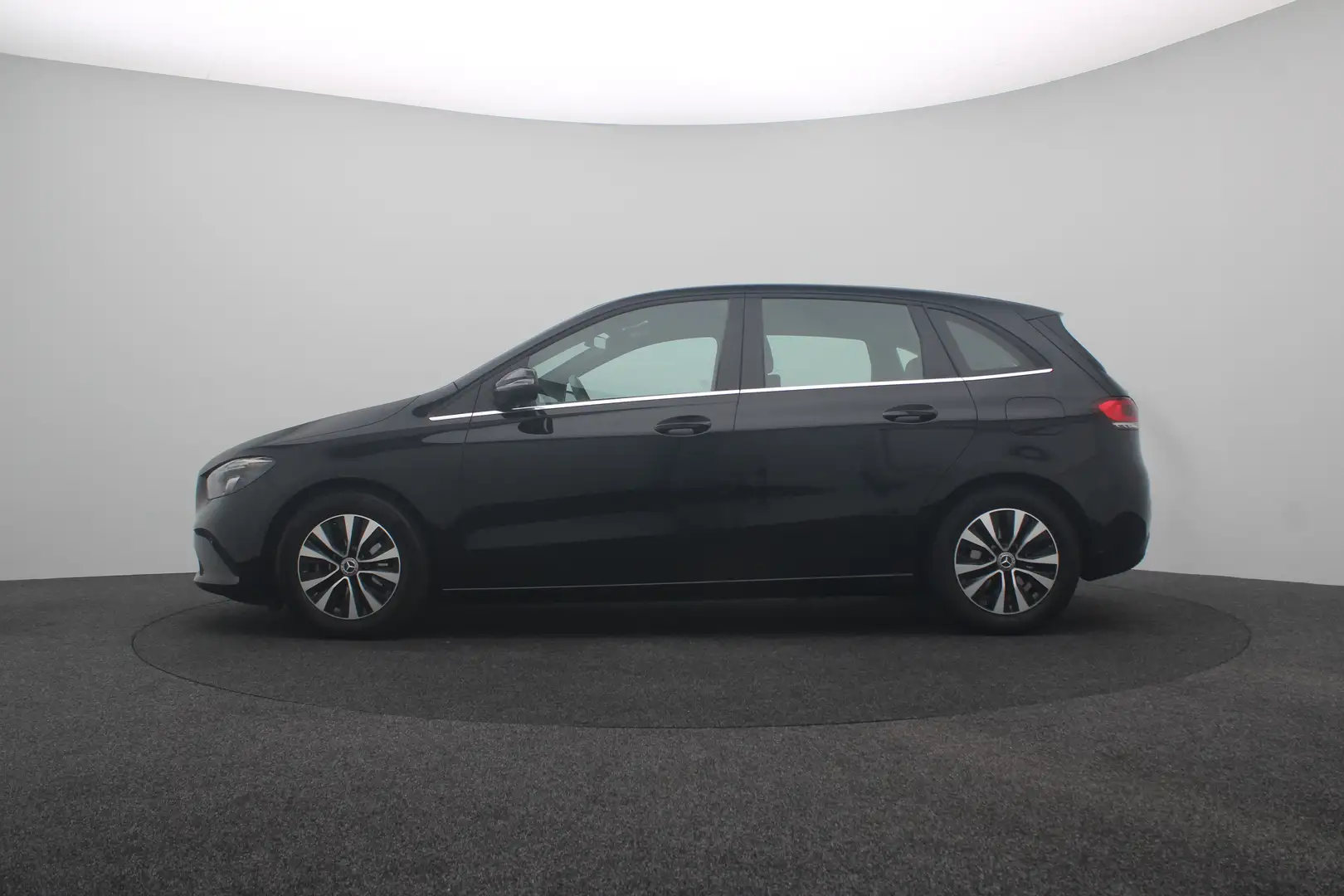 Mercedes-Benz B 180 Business Solution | Achteruitrijcamera | Airco (au Schwarz - 2