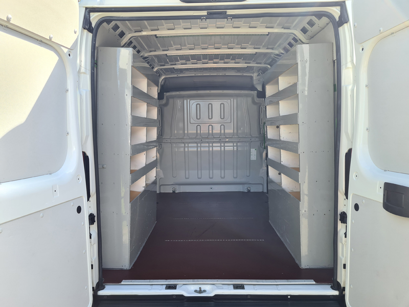 Peugeot Boxer 335 2.0 BlueHDI L2H2 Premium 130PK /Trekhaak/Parke — photo 2