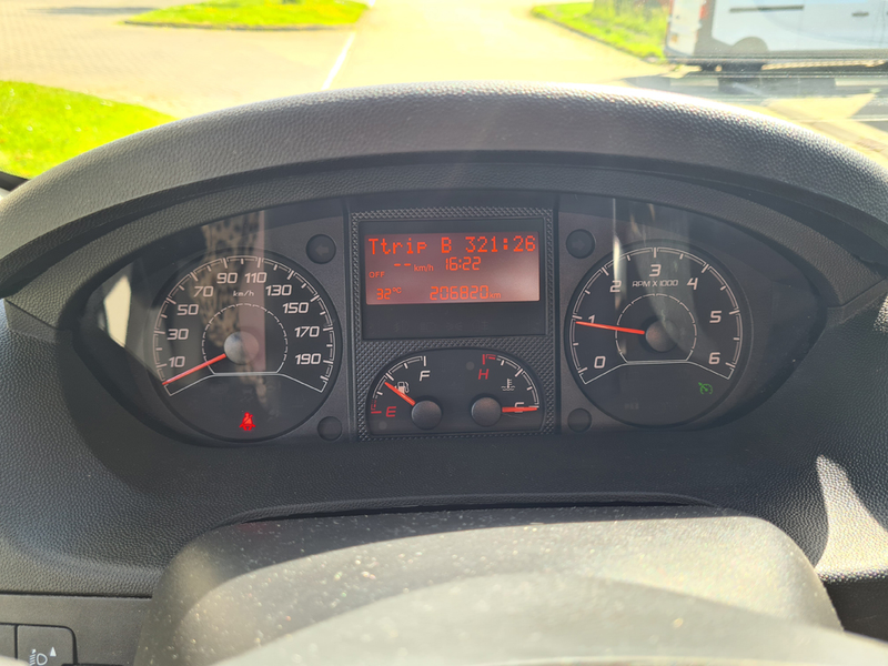 Peugeot Boxer 335 2.0 BlueHDI L2H2 Premium 130PK /Trekhaak/Parke — photo 15
