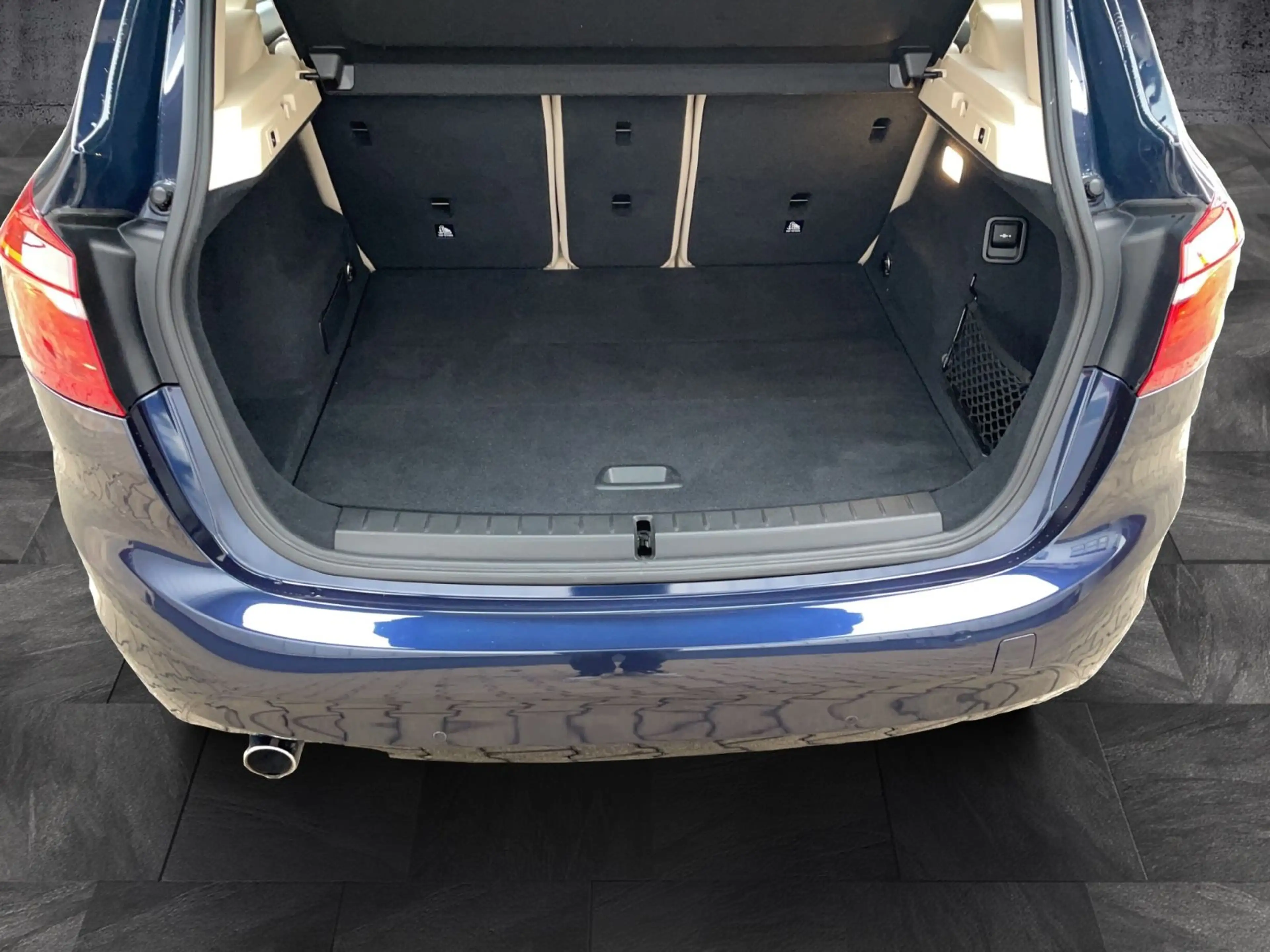 BMW 216 d Active Tourer 216 d Automatik*NAVI*LED*PDC — photo 7