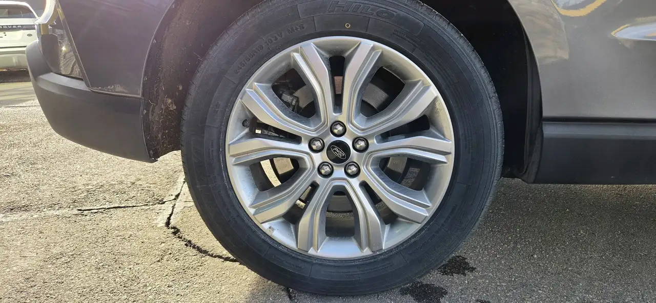 Ford Edge снимка Ford Edge