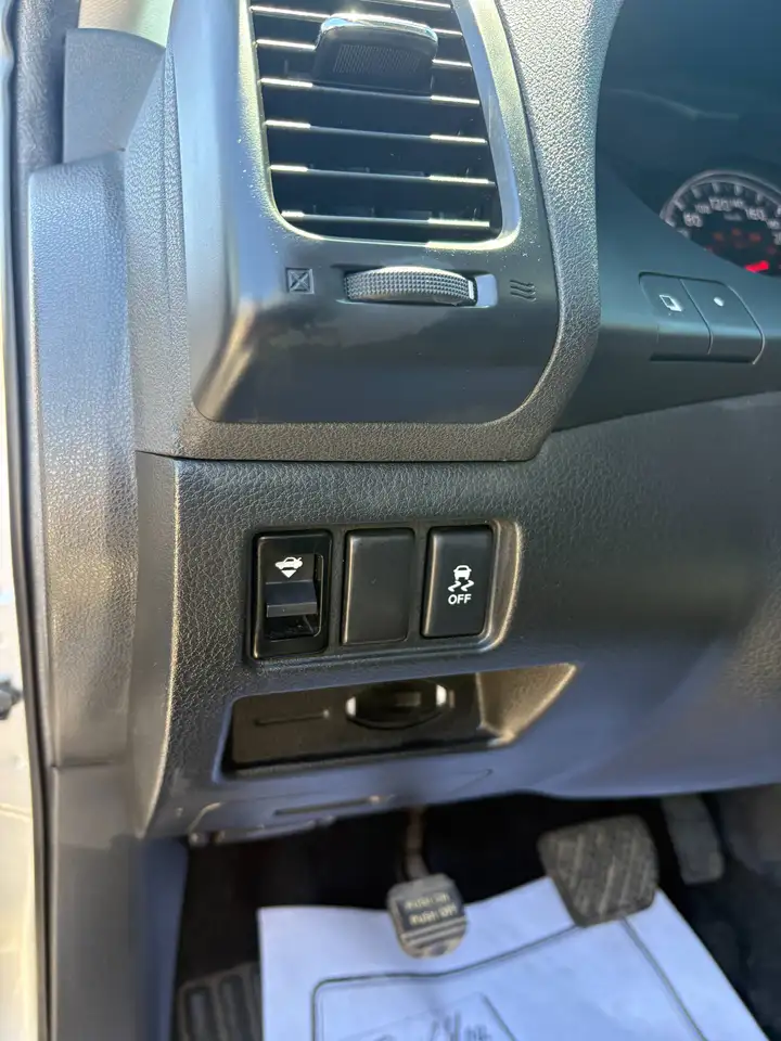 Nissan Altima снимка Nissan Altima