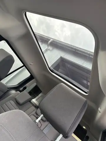 Ford Grand Tourneo Connect view 12
