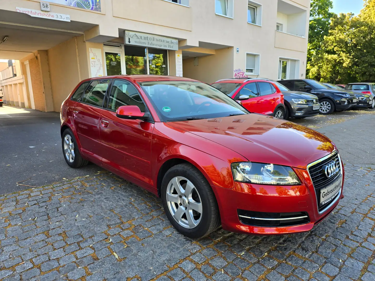 Audi A3 1.4 TFSI Attraction/1.Hand/Scheckheft/Klimaautomat Rot - 1