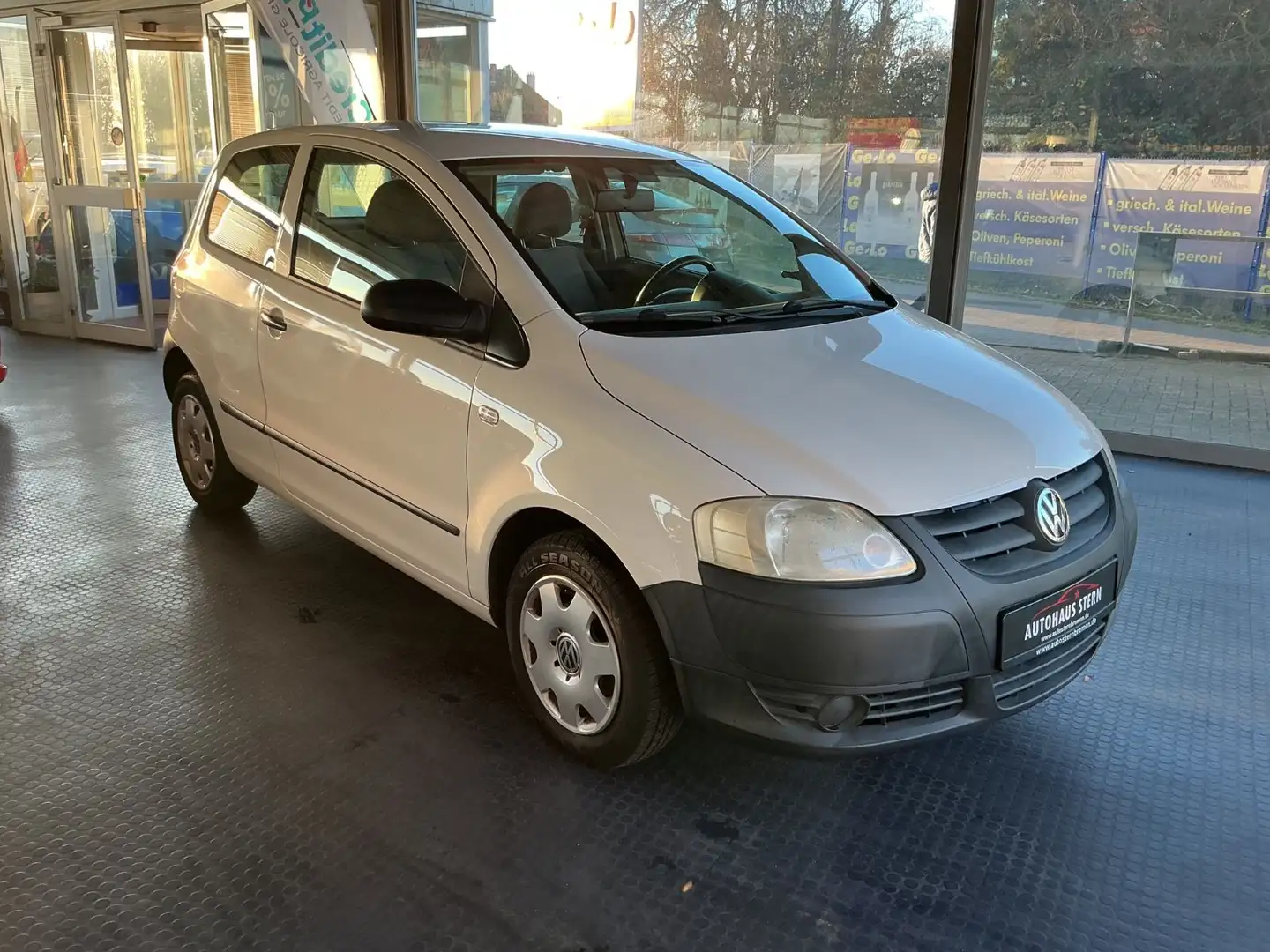 Volkswagen Fox Basis * Erster Hand * AUX * Weiß - 1