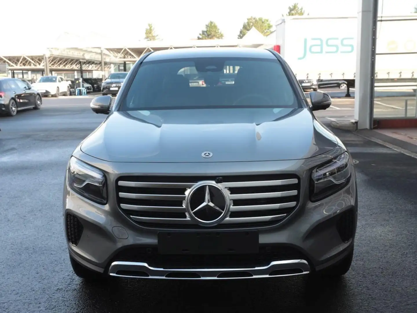 Mercedes-Benz GLB 200 d Progressive MBUX Navi-Prem. AHK EasyP Grau - 2