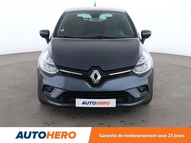 Renault Clio view 9
