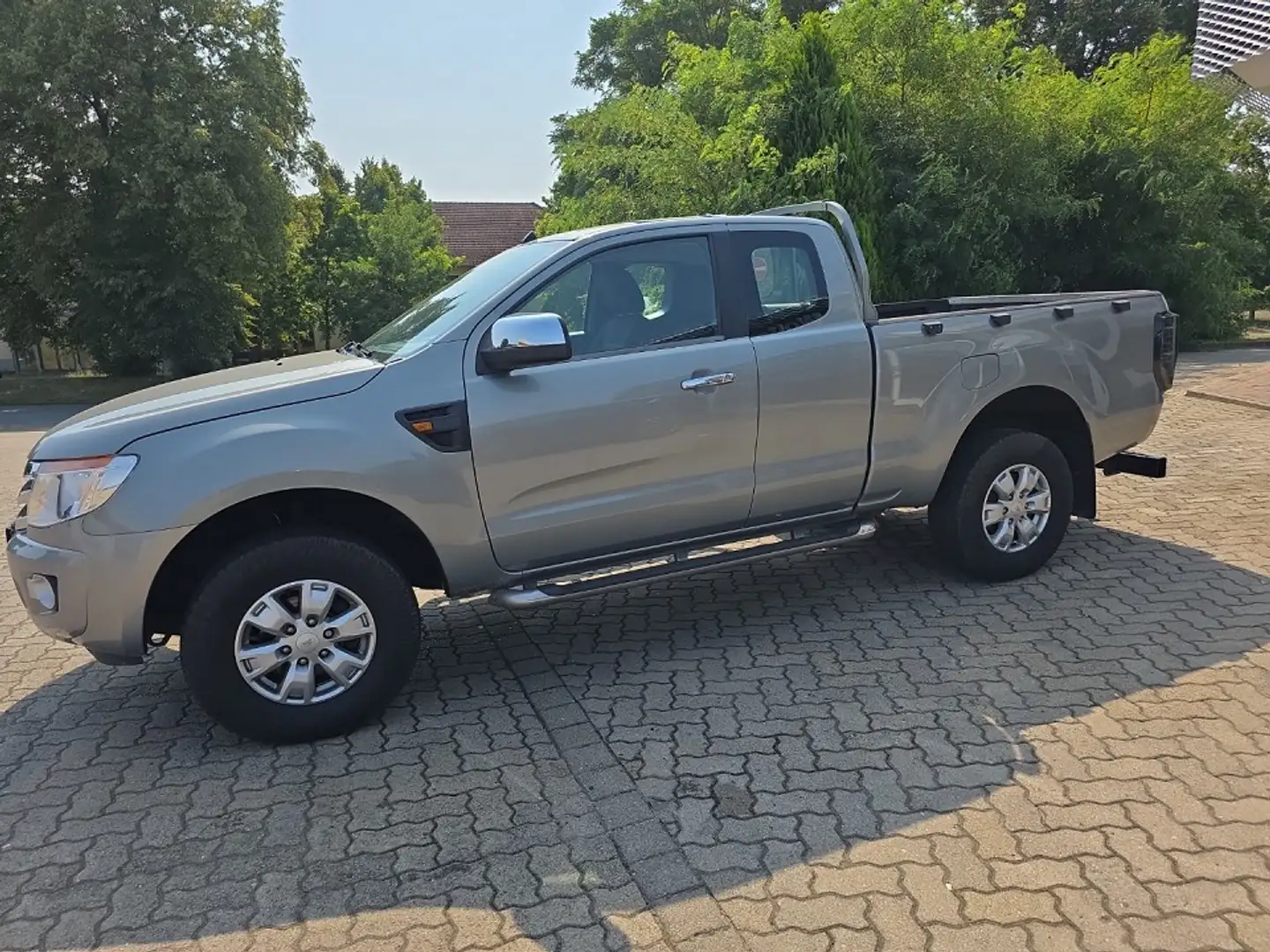 Ford Ranger (TKE)(2011->) XLT Extrakabine 4x4 Silber - 2