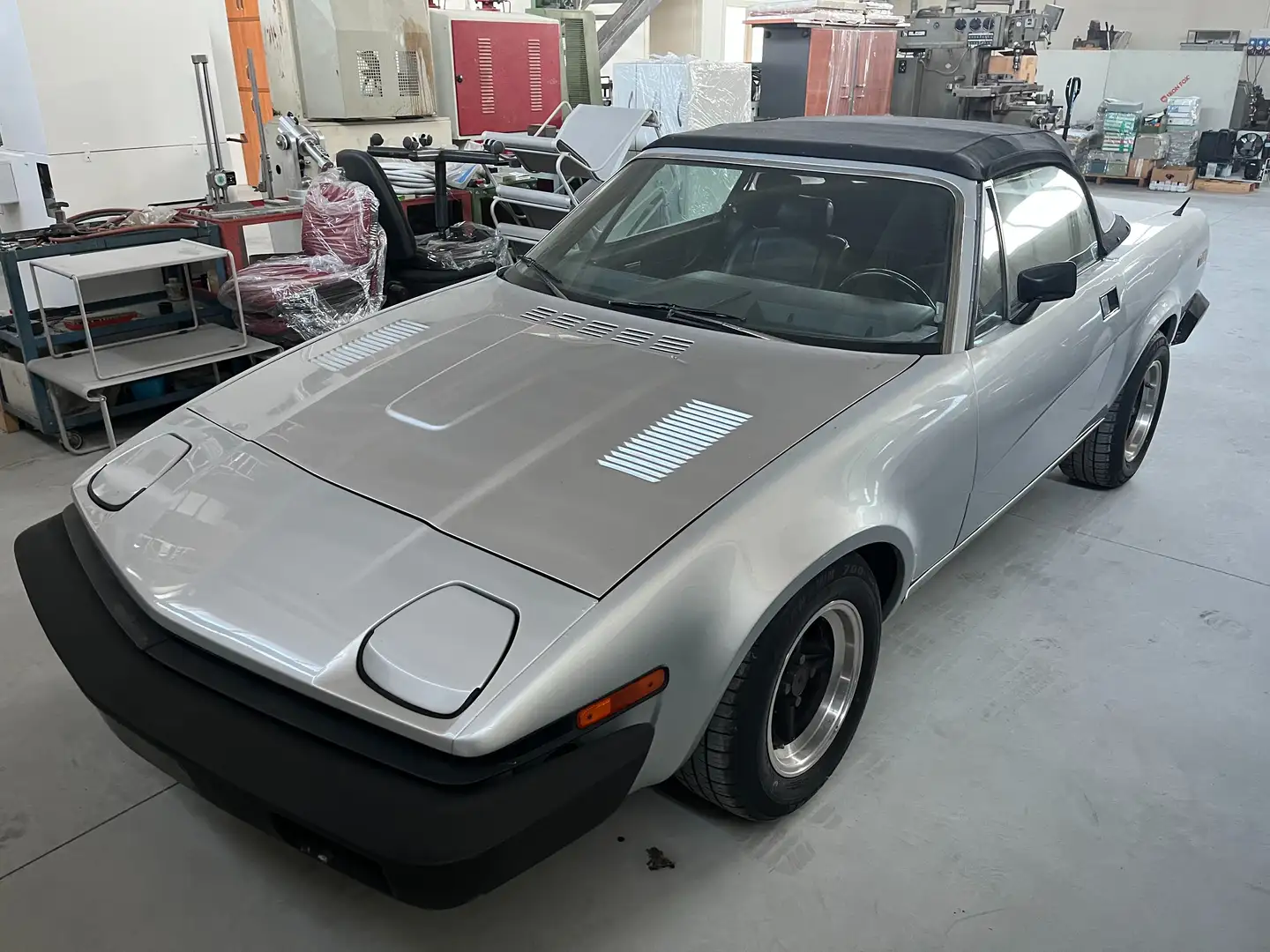 Triumph TR8 roadster Argento - 2