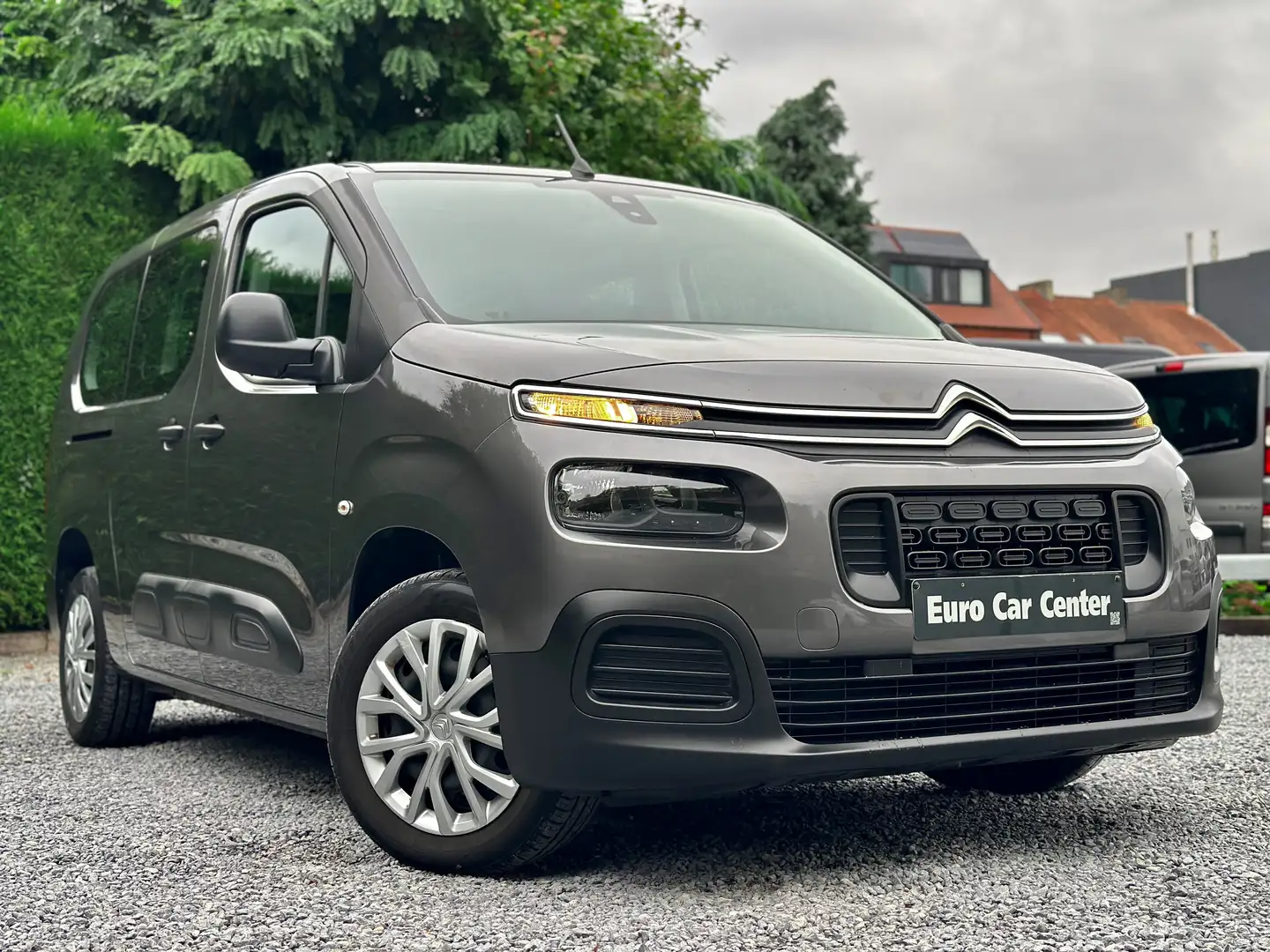 Citroen Berlingo XL BlueHDi 100 Start /  7 Plaats / 5 Deuren Gris - 2