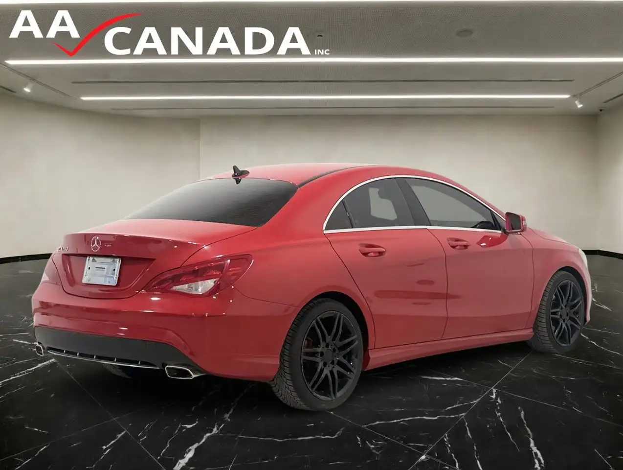 Mercedes-Benz CLA снимка Mercedes-Benz CLA