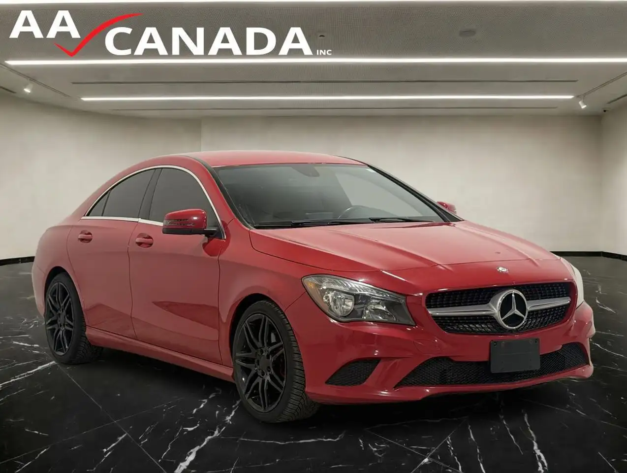 Mercedes-Benz CLA снимка Mercedes-Benz CLA