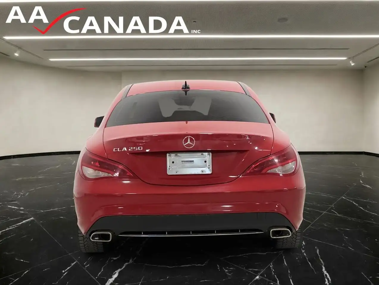 Mercedes-Benz CLA снимка Mercedes-Benz CLA