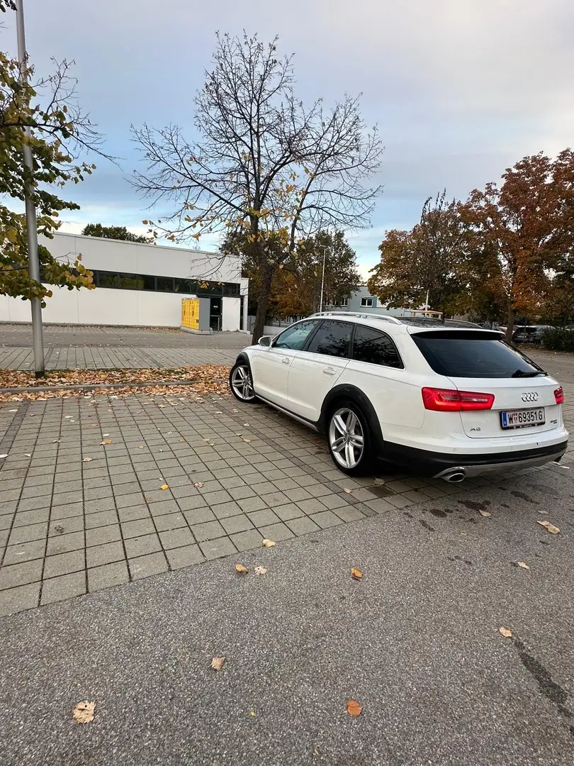 Audi A6 allroad quattro 3.0 TDI S tronic DPF Weiß - 2