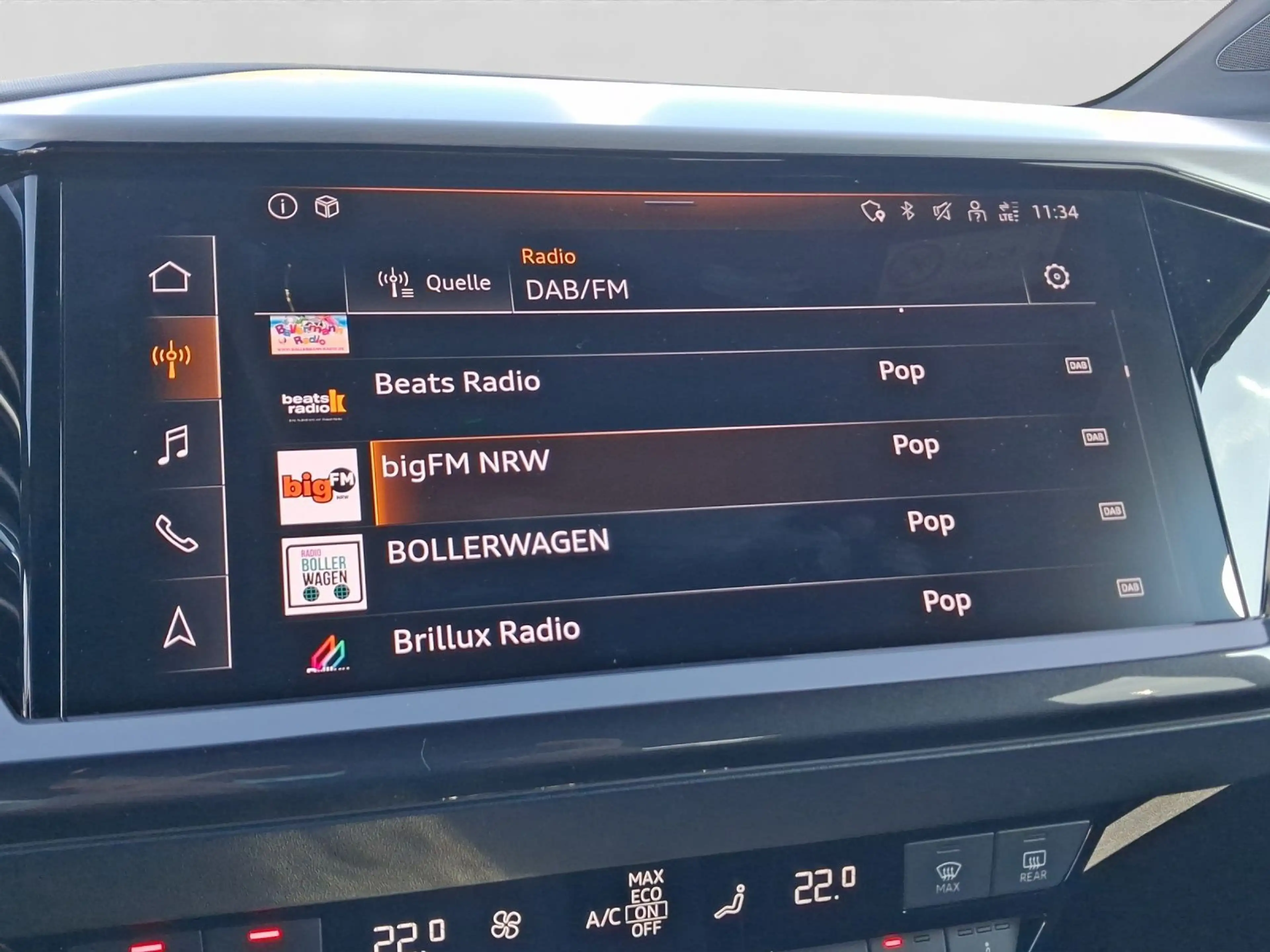 Audi Q4 e-tron Sportback 35 2x S LINE MATRIX NAVI+ — photo 14