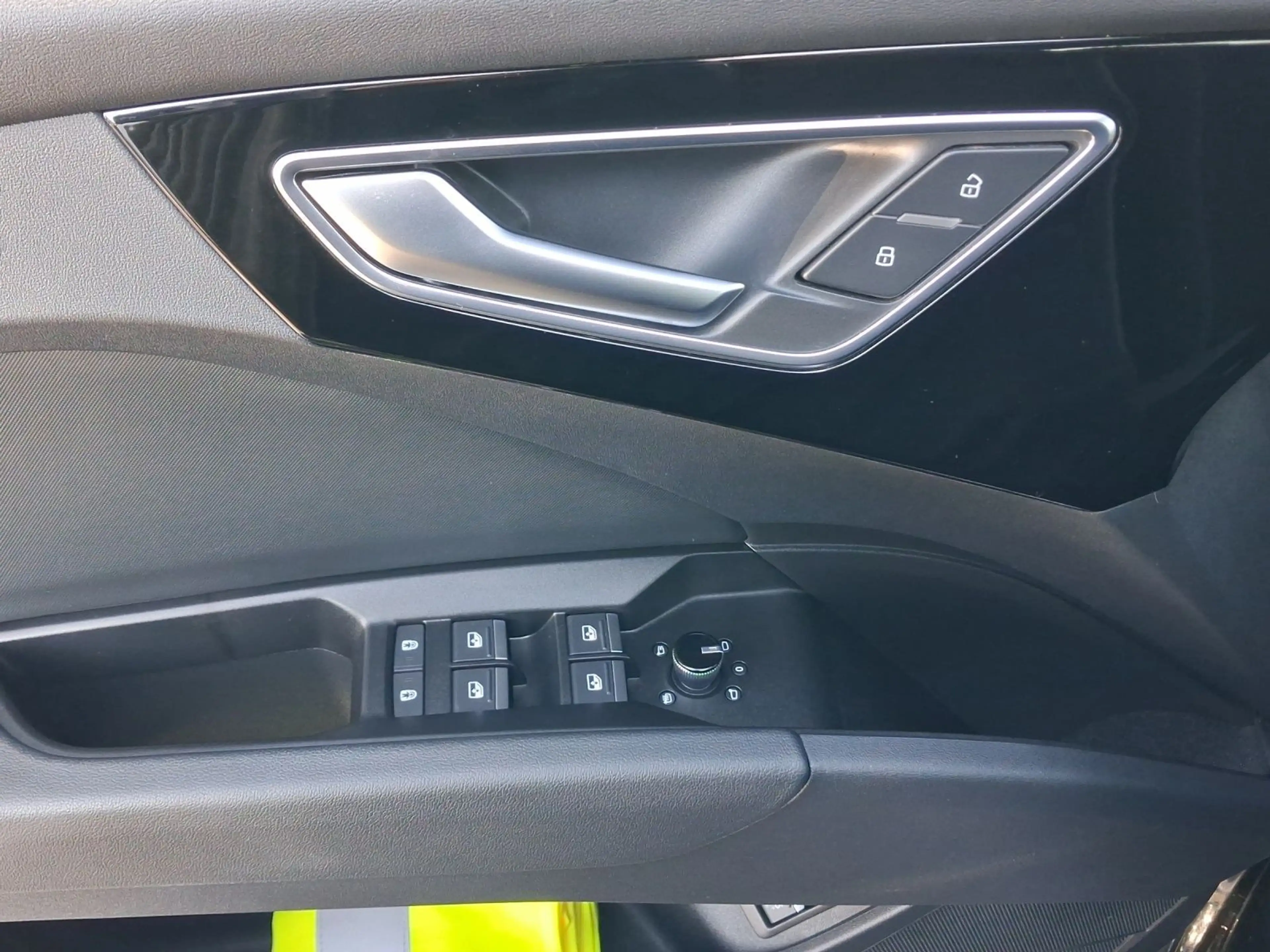 Audi Q4 e-tron Sportback 35 2x S LINE MATRIX NAVI+ — photo 8