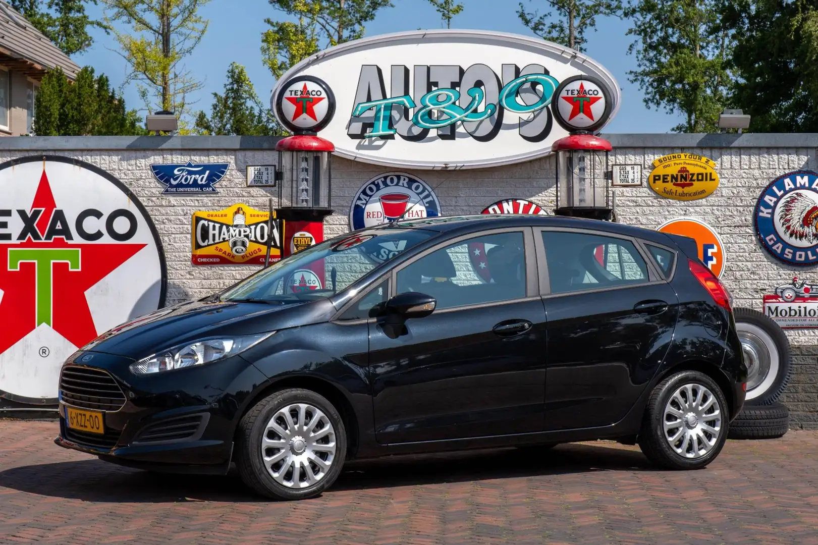 Ford Fiesta 1.0 Style 54.300 km + NAP NL-auto Zwart - 1