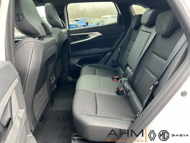 Renault Austral view 12