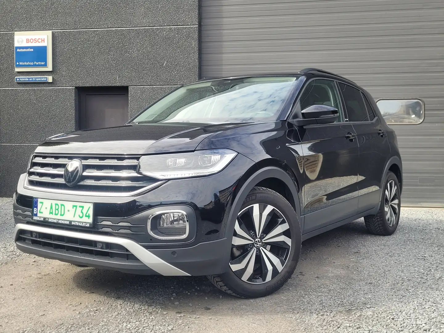 VOLKSWAGEN T-cross