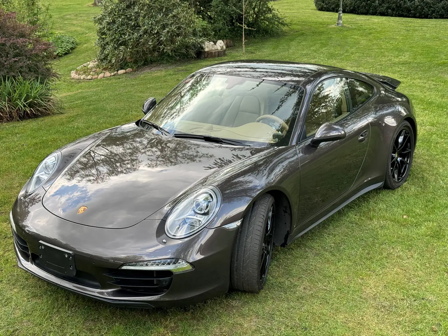 Porsche 991 911 Carrera 4S PDK Braun - 1