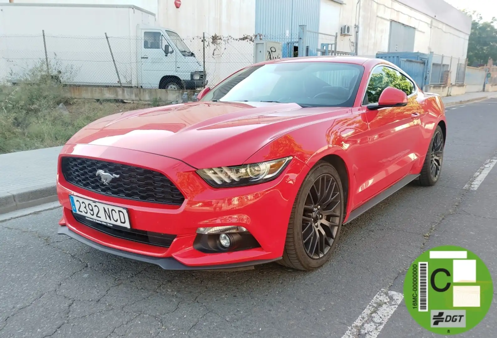 Ford Mustang Fastback 2.3 EcoBoost Rojo - 1