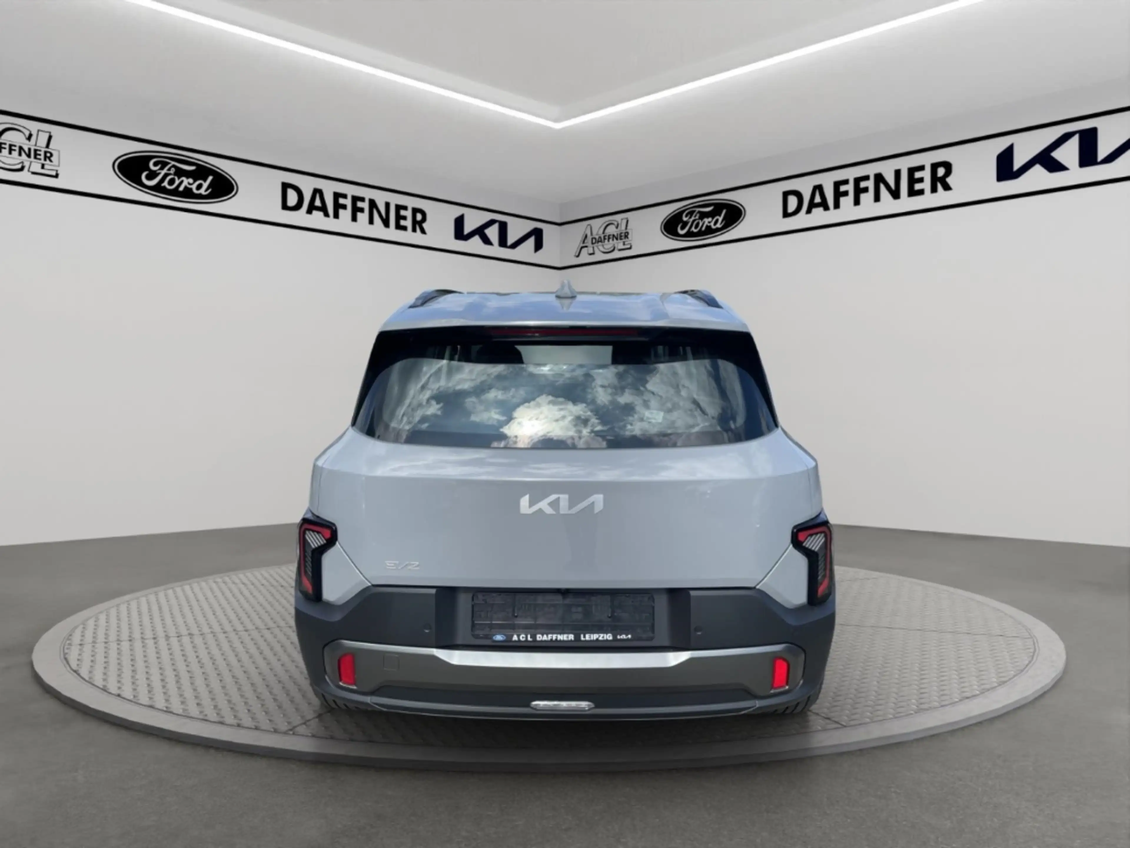 Kia EV2 108 kW Earth LED Wärmepumpe 4 Sitze Kamera — photo 4