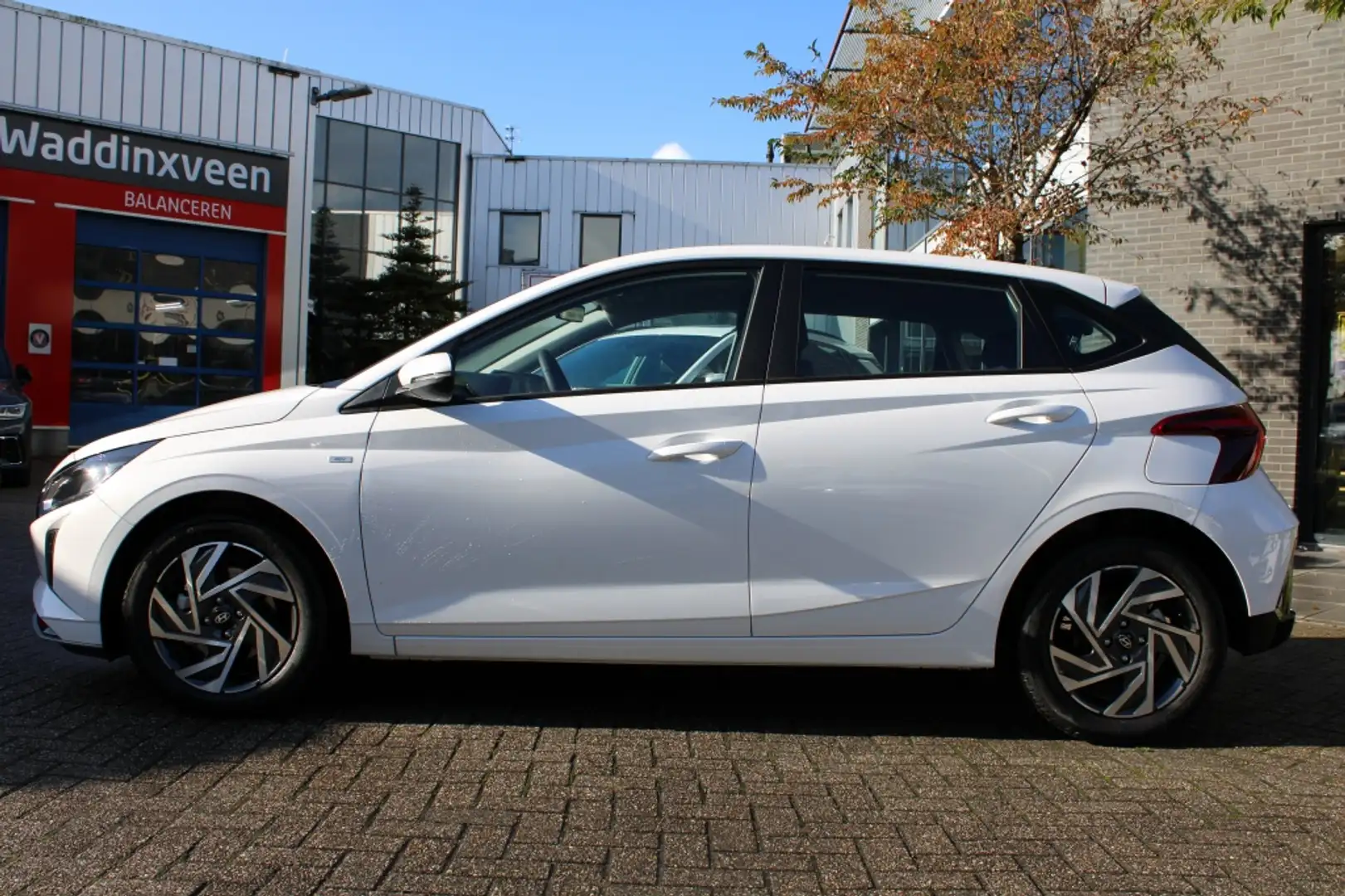 Hyundai i20 1.2i 5drs Comfort met o.a. Camera achter, Apple Ca Wit - 2