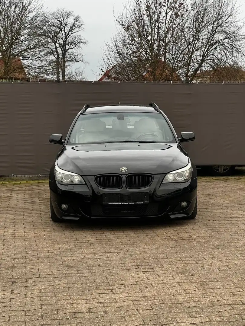 BMW 525 5 Touring 525i/AHK Schwarz - 2