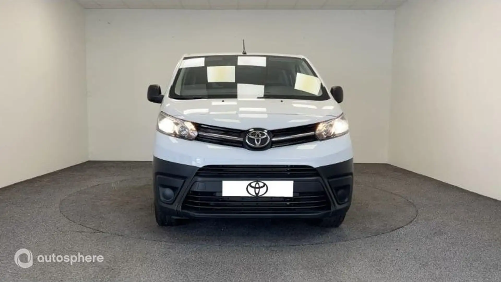 Toyota Proace Medium 2.0 D-4D 140 Dynamic MC23 - 2