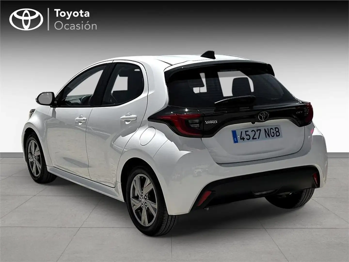 Toyota Yaris ACTIVE PLUS - 2