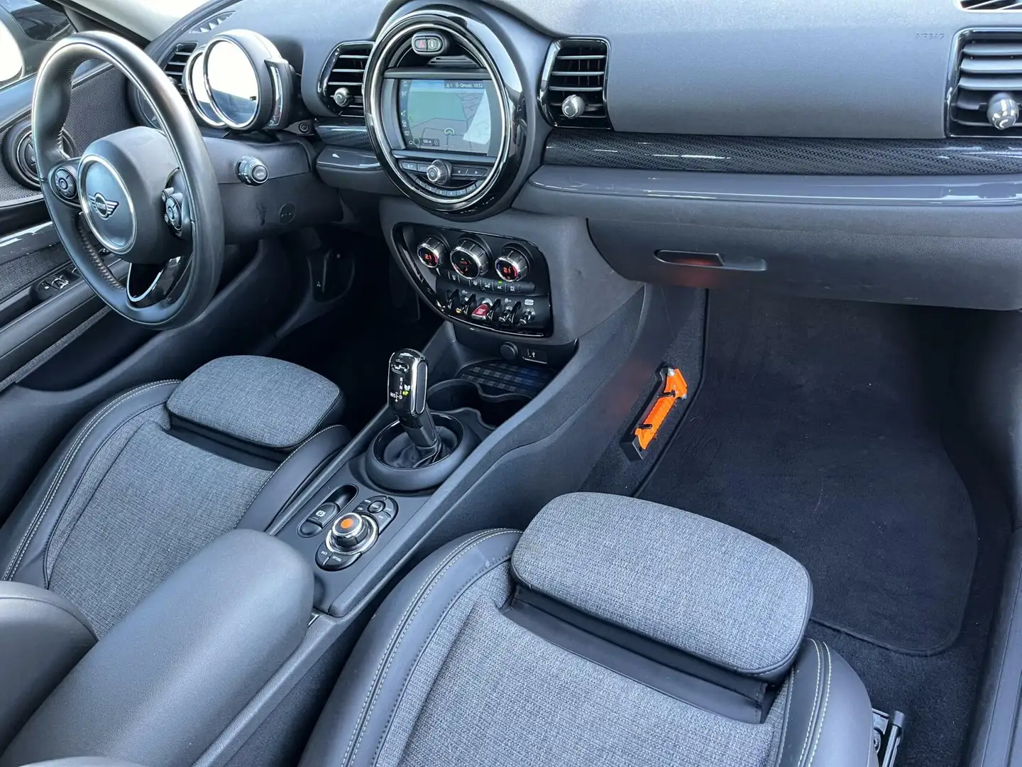 MINI Cooper S Clubman 2.0 192PK AUT FACELIFT LED+KEYLESS Zwart - 2