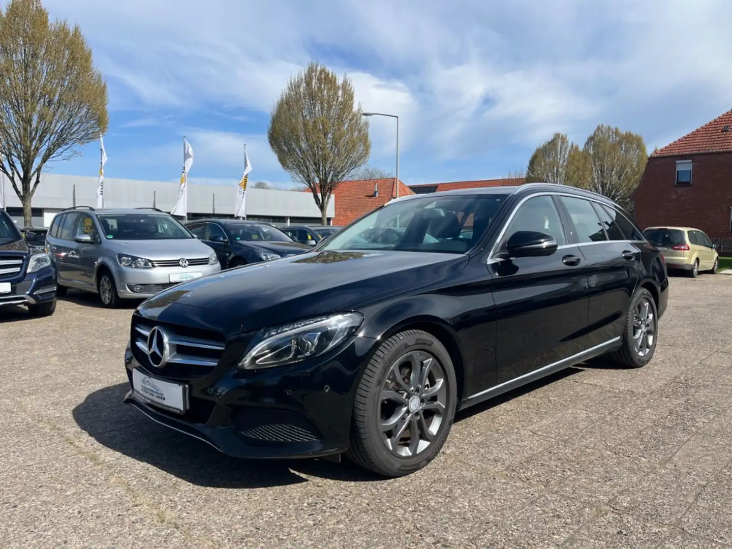 Mercedes-Benz C 220 Diesel,AutomatikScheckheft,AHK,TÜV Neu Schwarz - 1