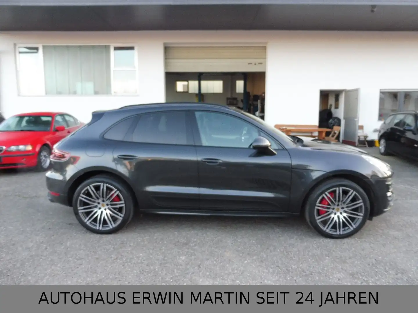 Porsche Macan Turbo mit Performance Paket/BRD/2.HAND Grigio - 1