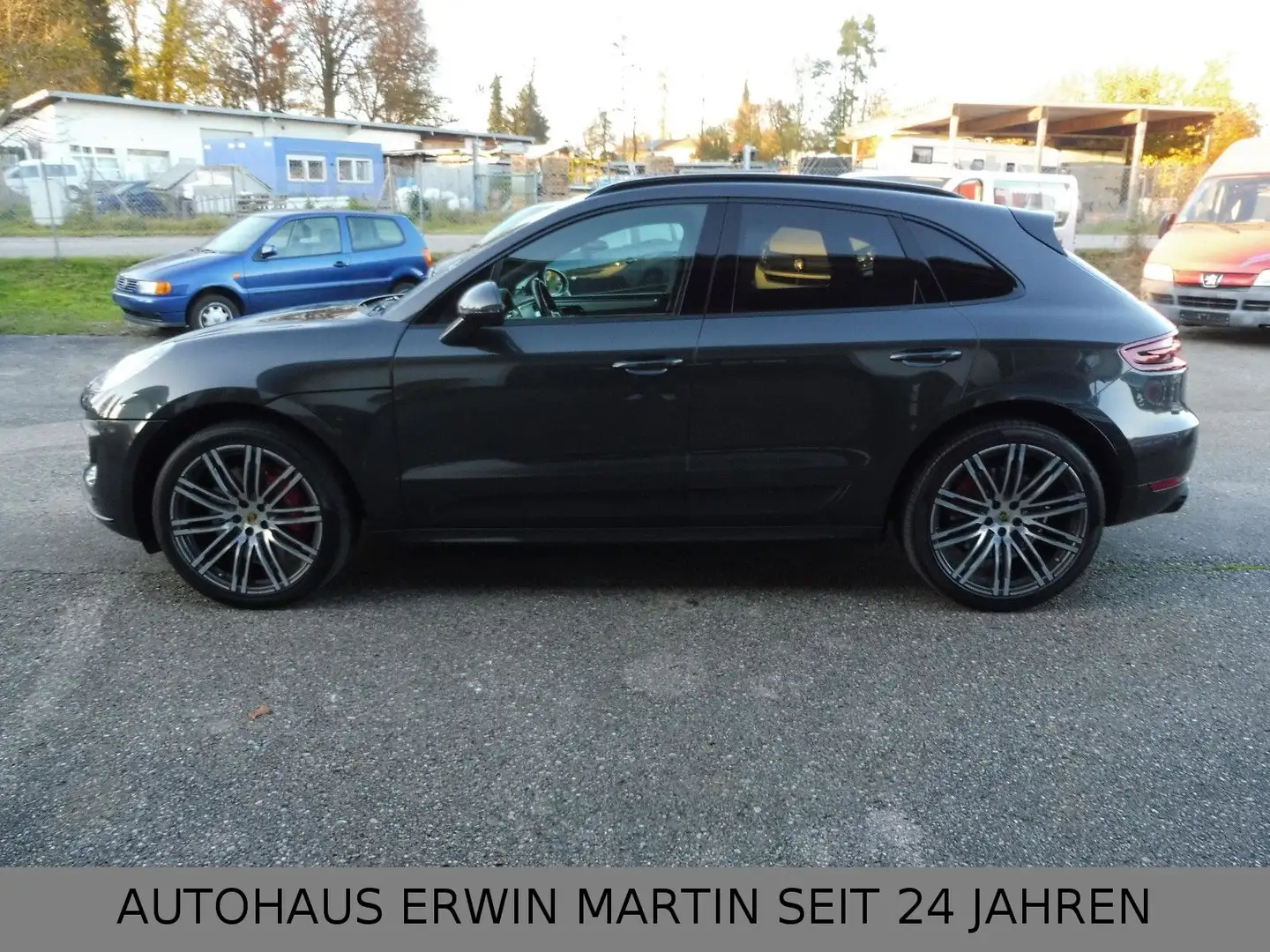 Porsche Macan Turbo mit Performance Paket/BRD/2.HAND Grigio - 2