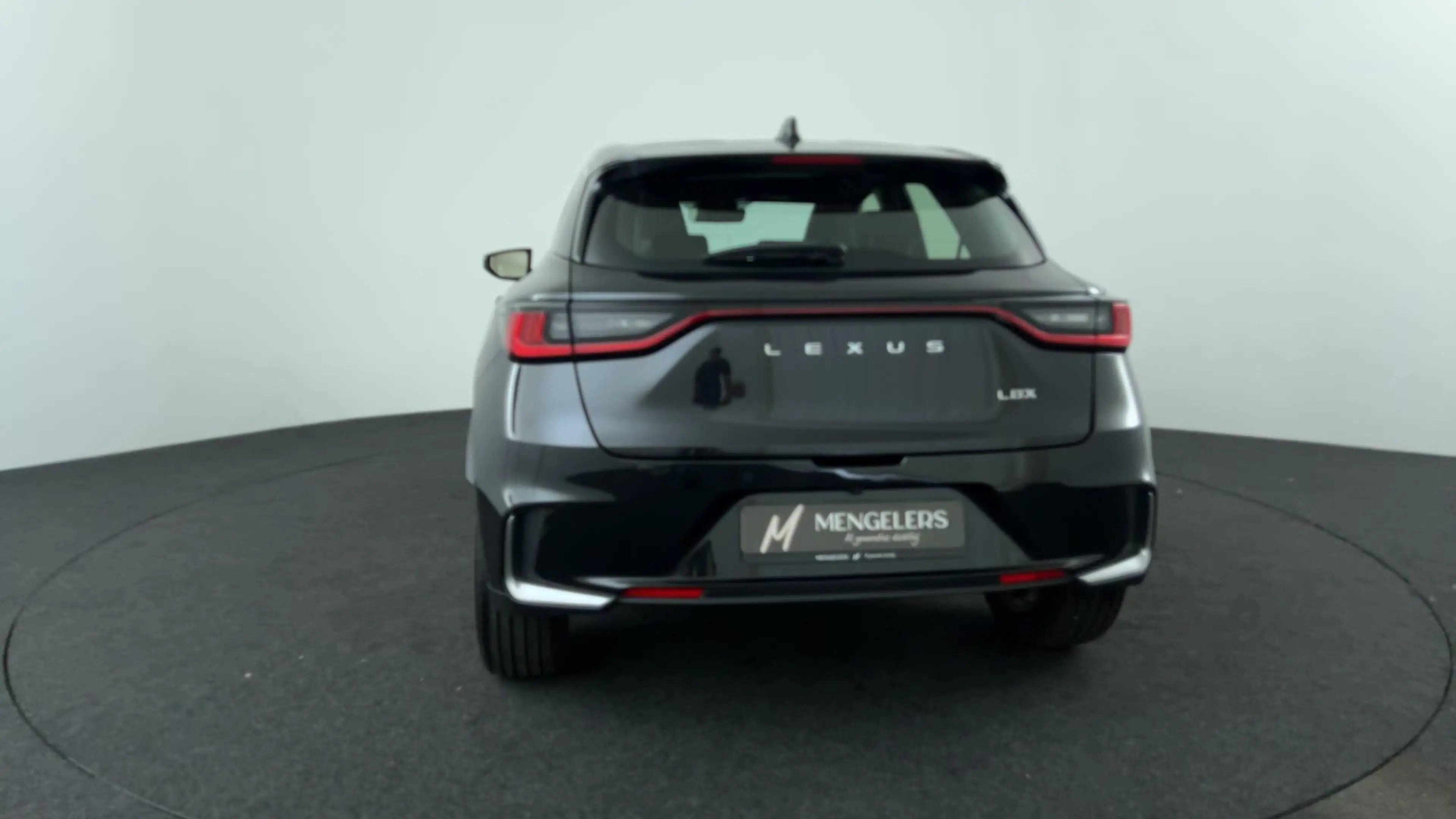 Lexus LBX 1.5 Elegant 2WD — photo 4