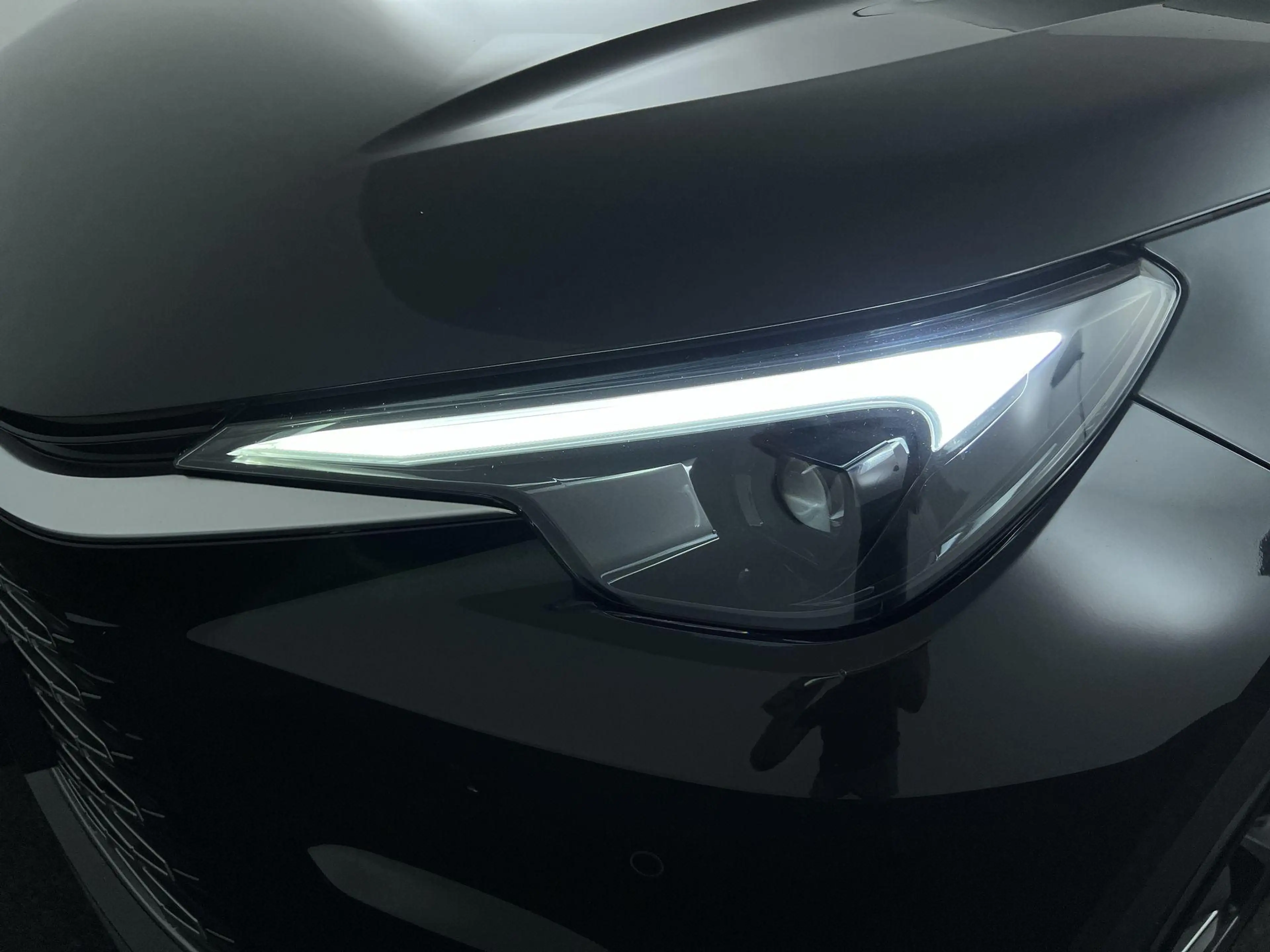 Lexus LBX 1.5 Elegant 2WD — photo 9