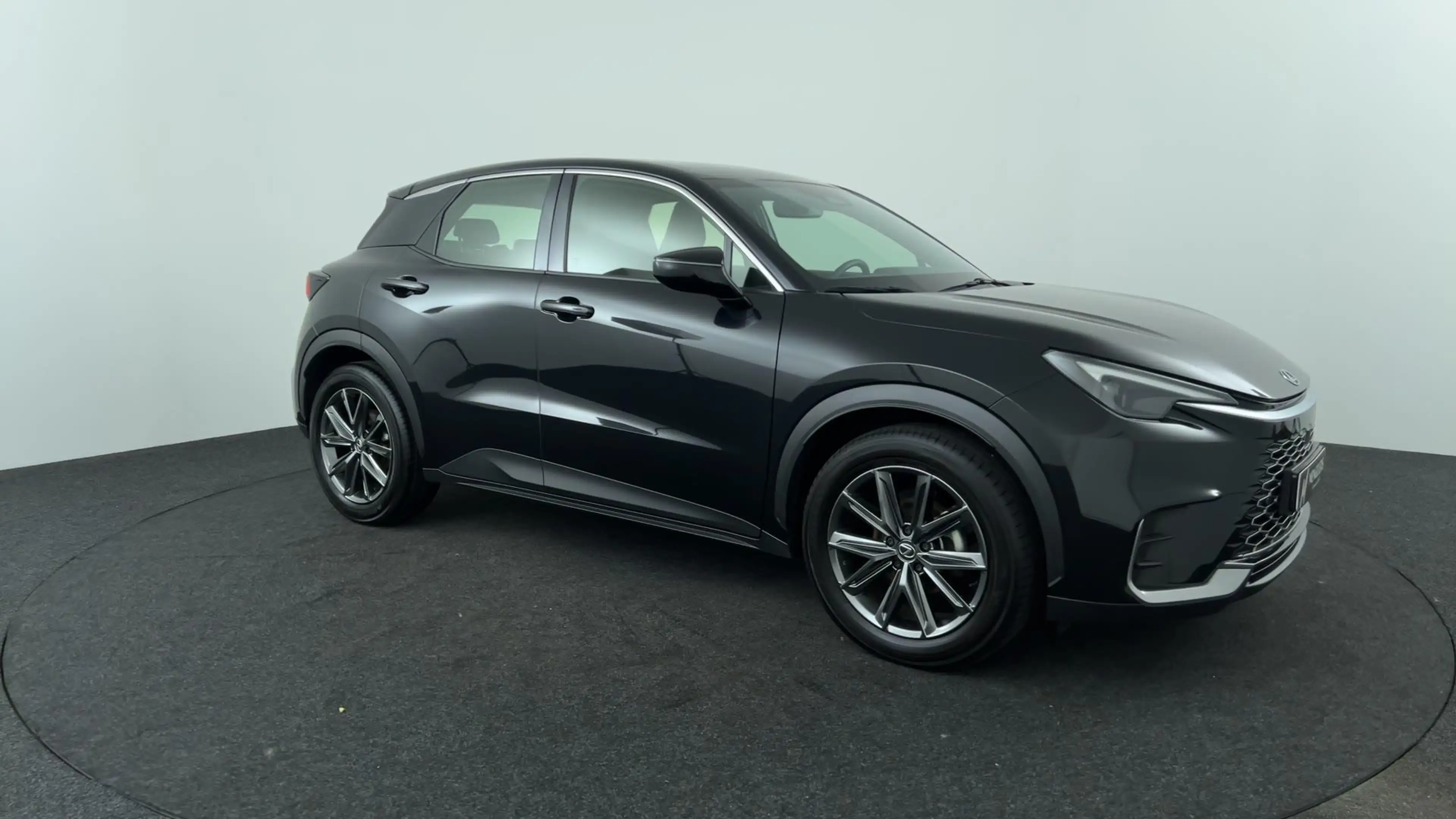 Lexus LBX 1.5 Elegant 2WD — photo 7