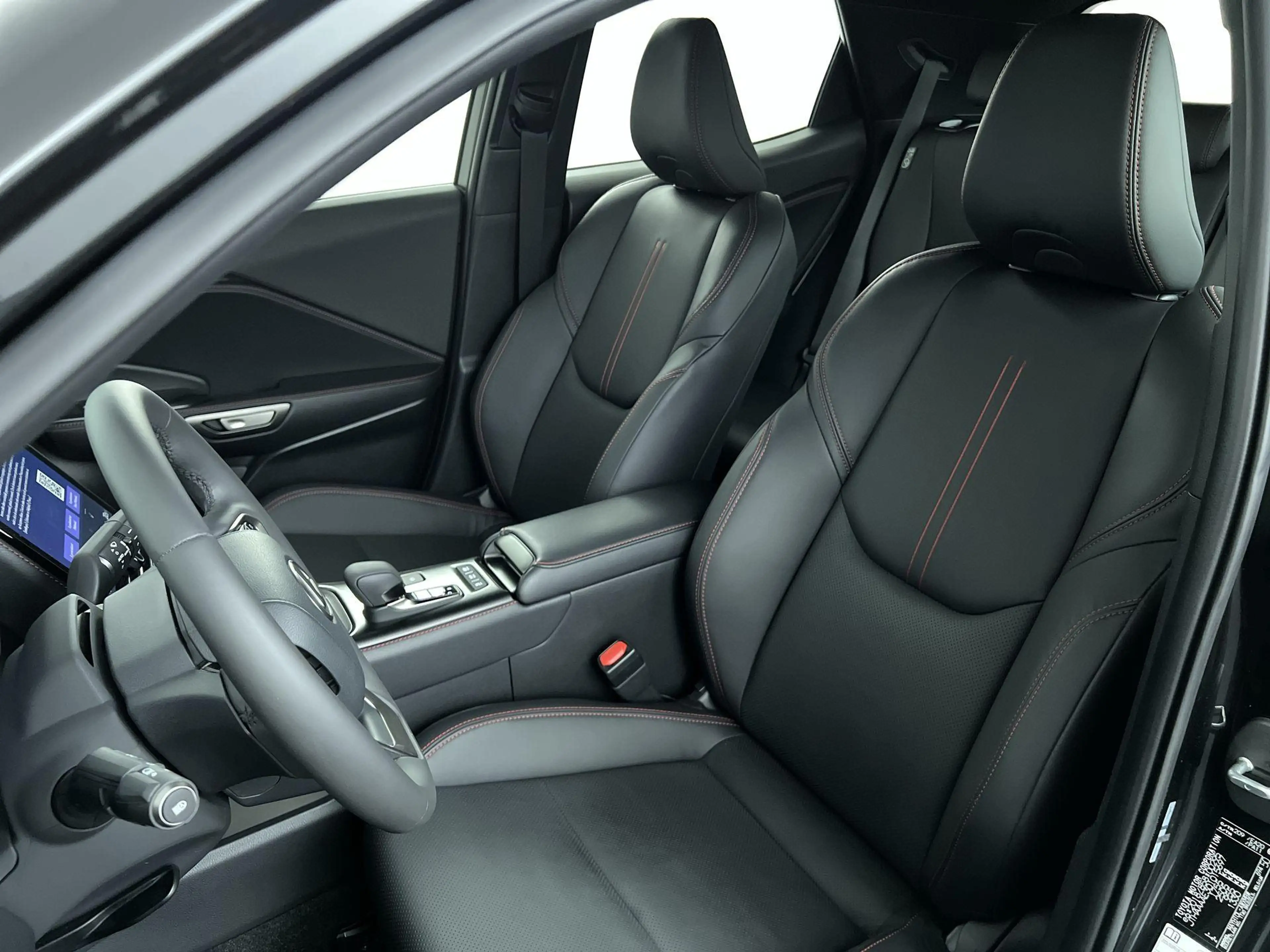 Lexus LBX 1.5 Elegant 2WD — photo 11