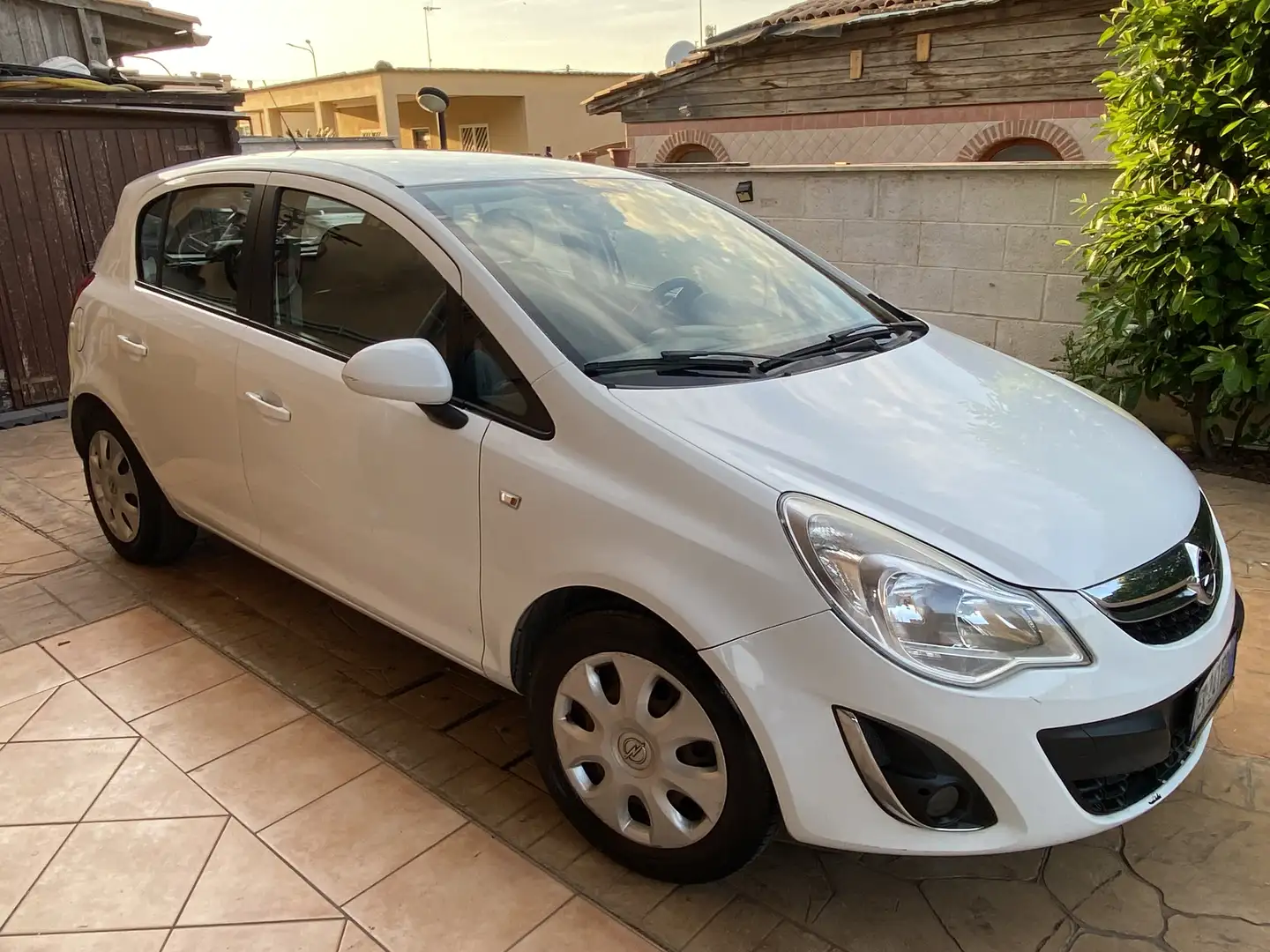 Opel Corsa 5p 1.2 Enjoy Gpl-tech - 2