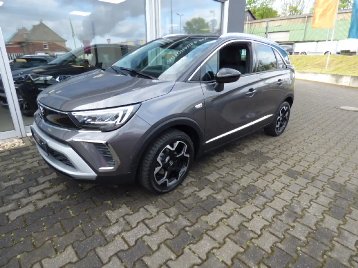 Opel Crossland X Crossland Ultimate 1,2 T Automatik Grau - 1