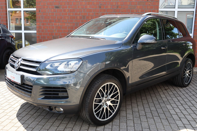 Volkswagen Touareg V6 3.0 TDI BMT Terrain Tech Leder Pano — photo 2