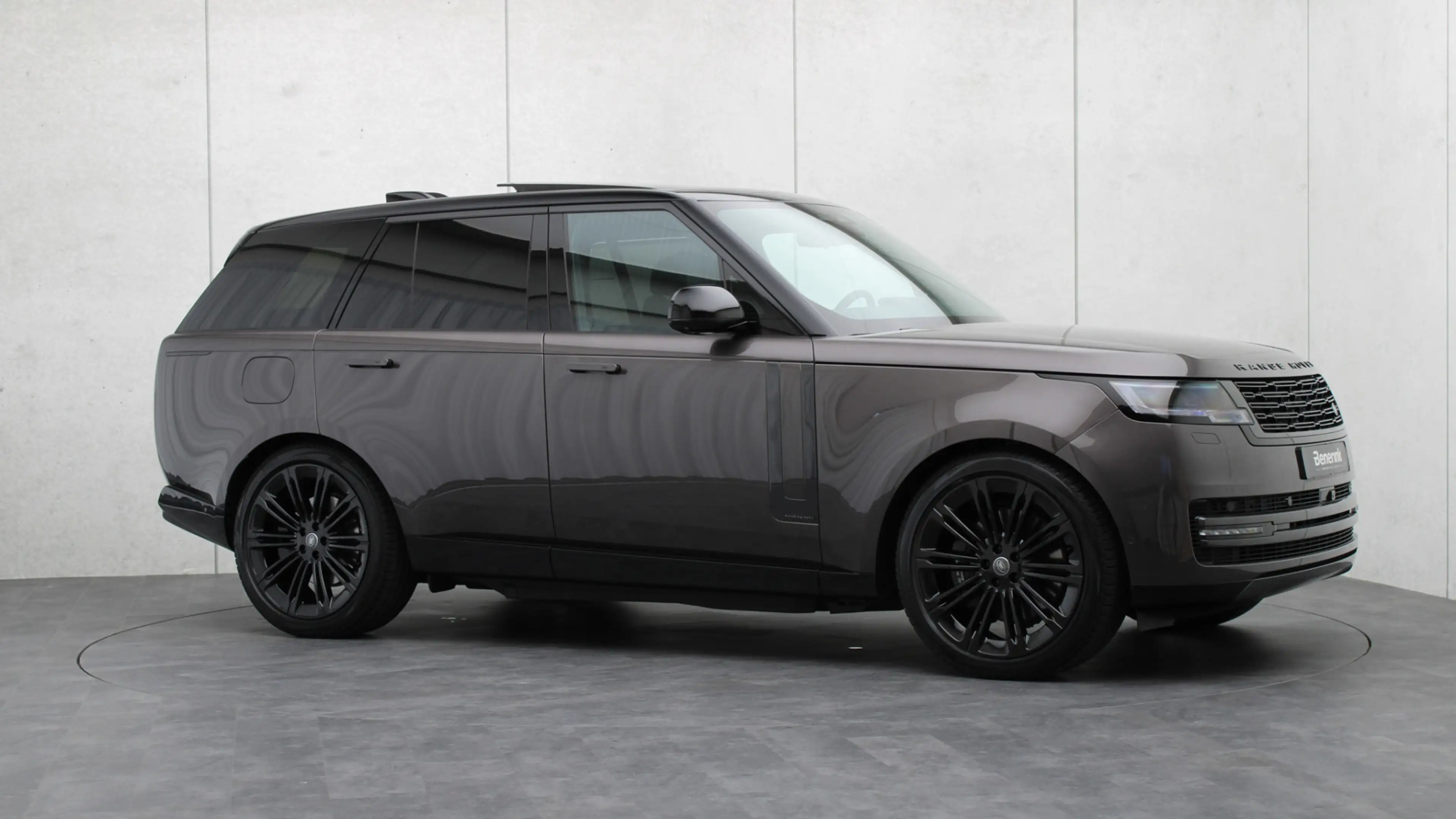 Land Rover Range Rover P550e Autobiography | Meridian Signature | Head-up — photo 43