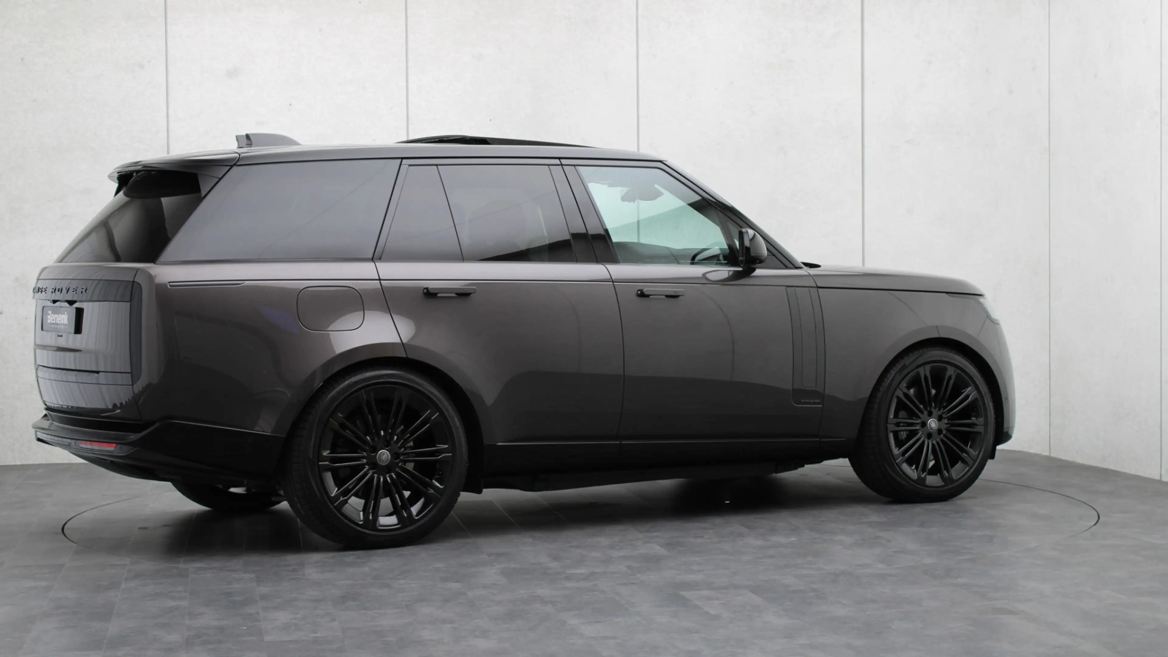 Land Rover Range Rover P550e Autobiography | Meridian Signature | Head-up — photo 41