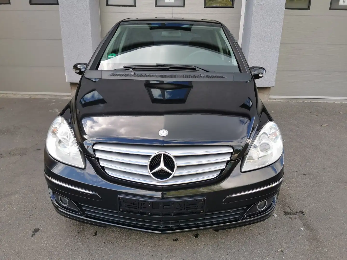 Mercedes-Benz B 150 B -Klasse B 150*KLIMA*ALU*8BEREIFT* Zwart - 2