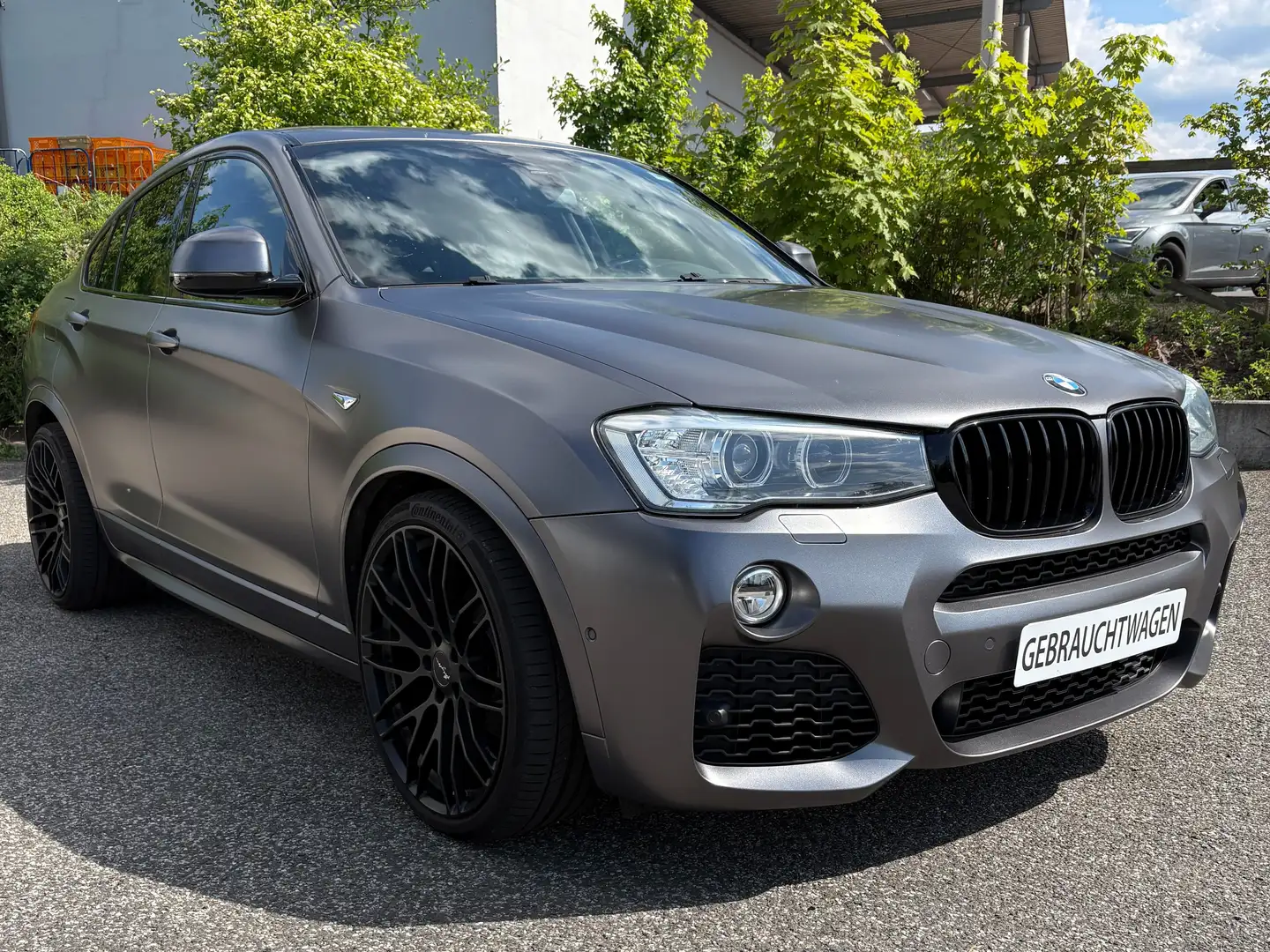 BMW X4 M-Paket 35d, 21 Zoll, H&R Black - 2