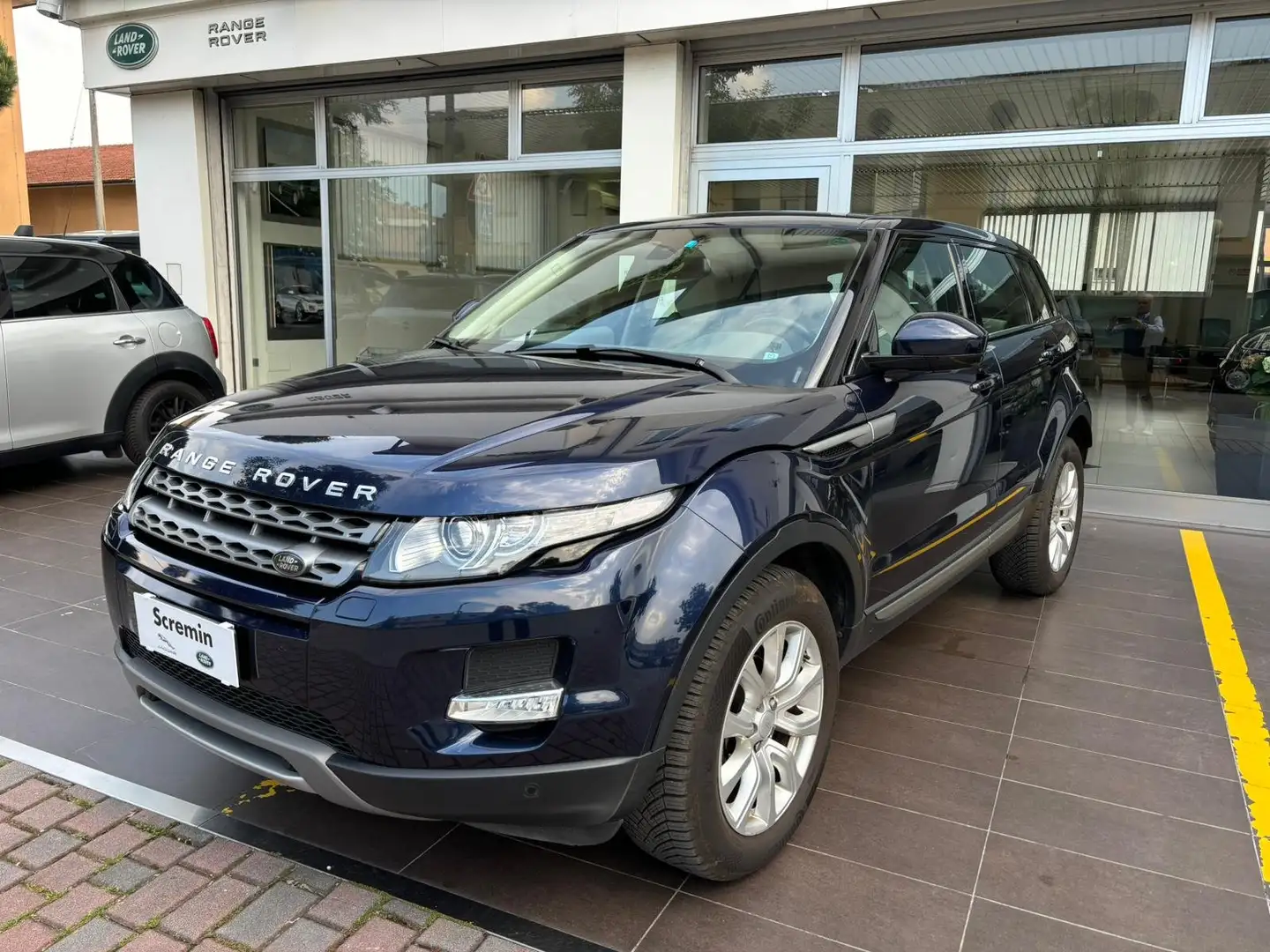 Land Rover Range Rover Evoque Range Rover Evoque 5p 2.2 td4 PURE TECH PACK Kék - 2