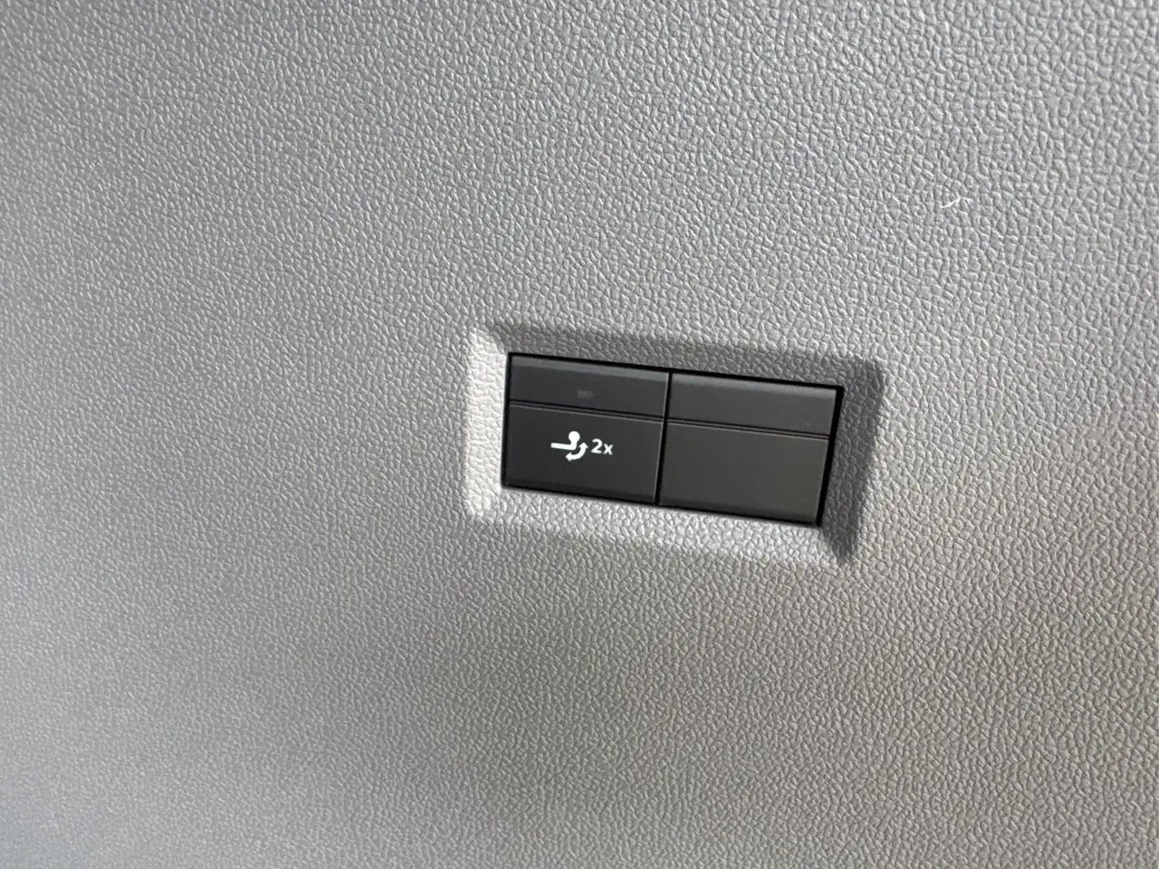 Volkswagen T7 Caravelle 2026 — фото 14