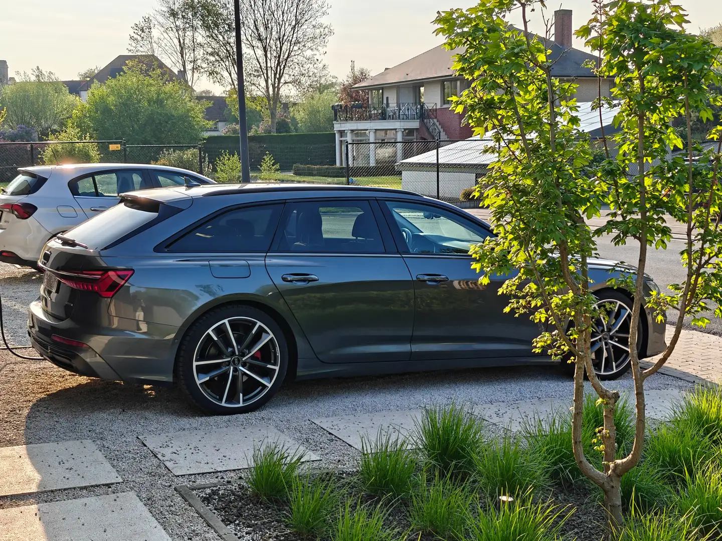 Audi A6 A6 Avant 55 TFSI e quattro S tronic sport Grijs - 1