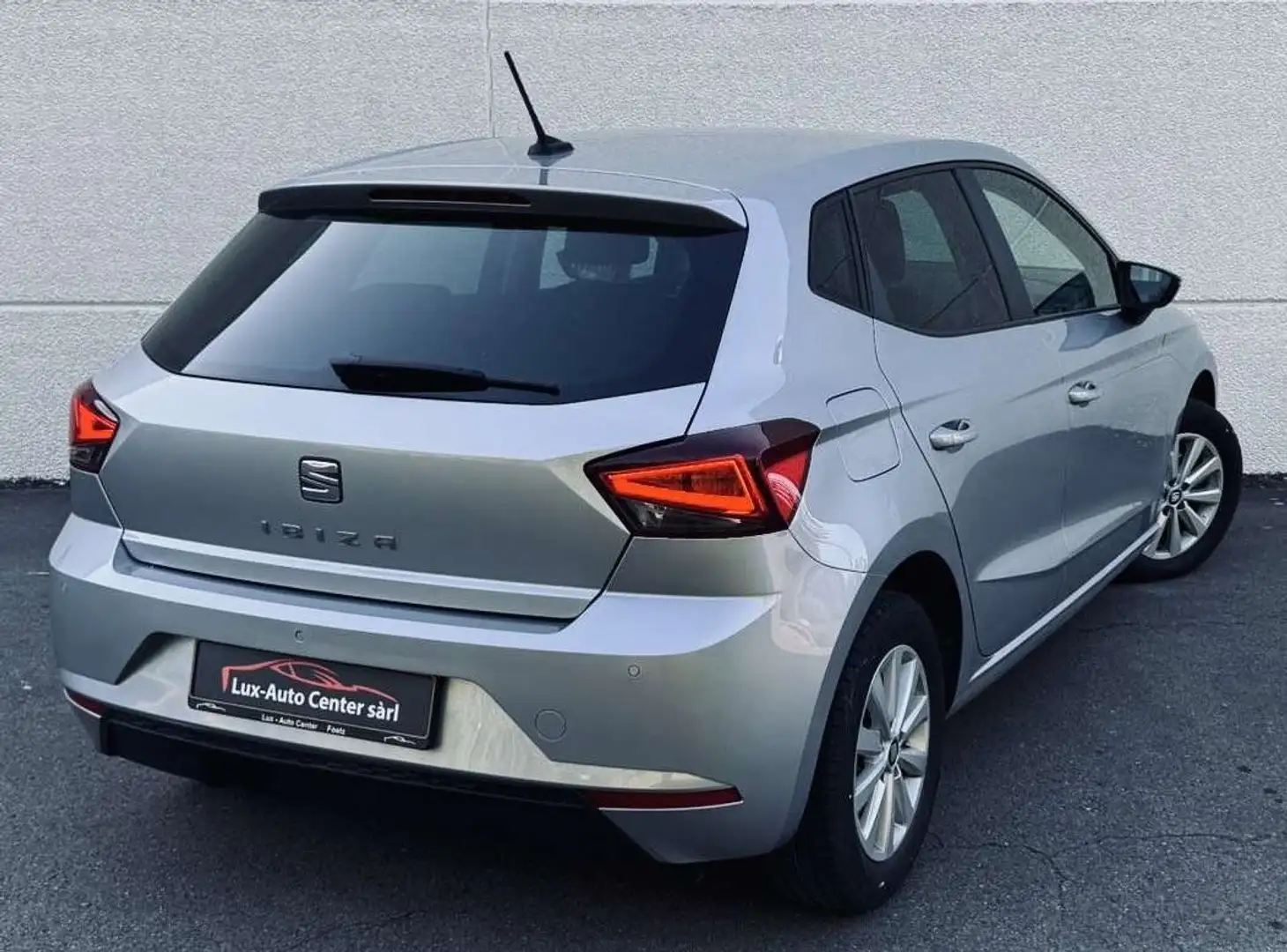SEAT Ibiza 1.0 TSI Move DSG (EU6.2) Argent - 1