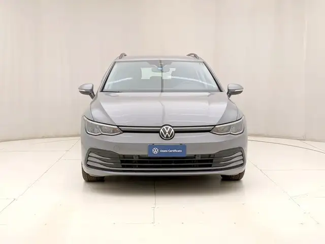 Volkswagen Golf view 2